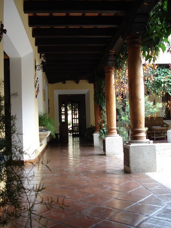 interior-walkway_447761944_o