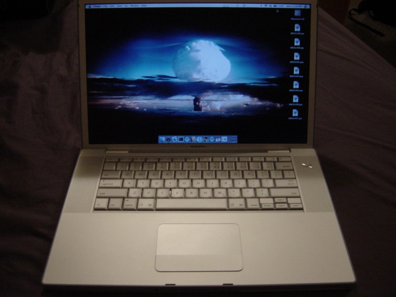 obligatory-ivy-mike-desktop-background_368732834_o