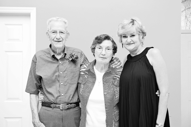 chris-and-rachel-028bw_3764822248_o