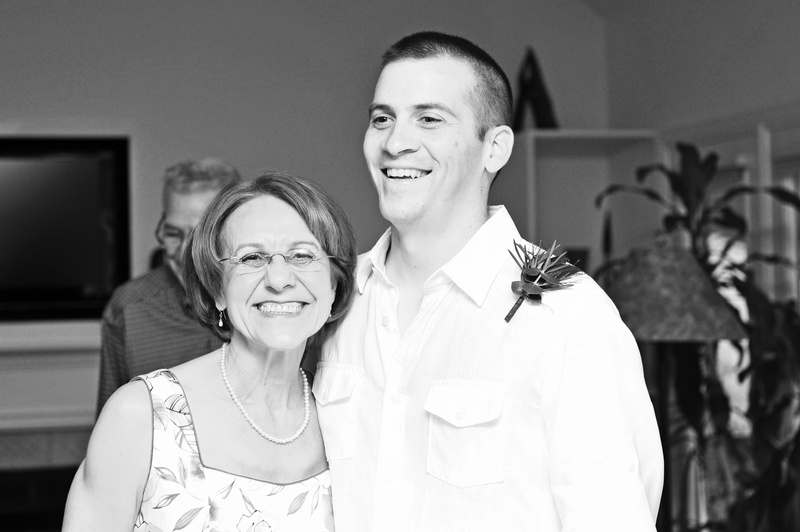 chris-and-rachel-050bw_3764851752_o