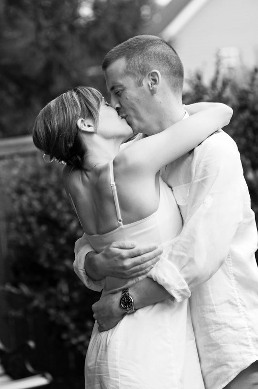 chris-and-rachel-118bw_3764932594_o