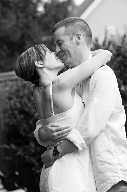 chris-and-rachel-119bw_3764136255_o