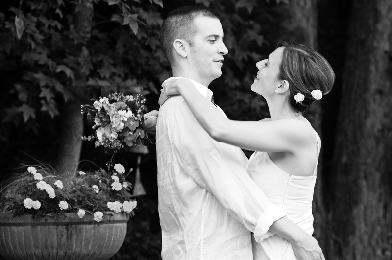 chris-and-rachel-194bw_3764219743_o