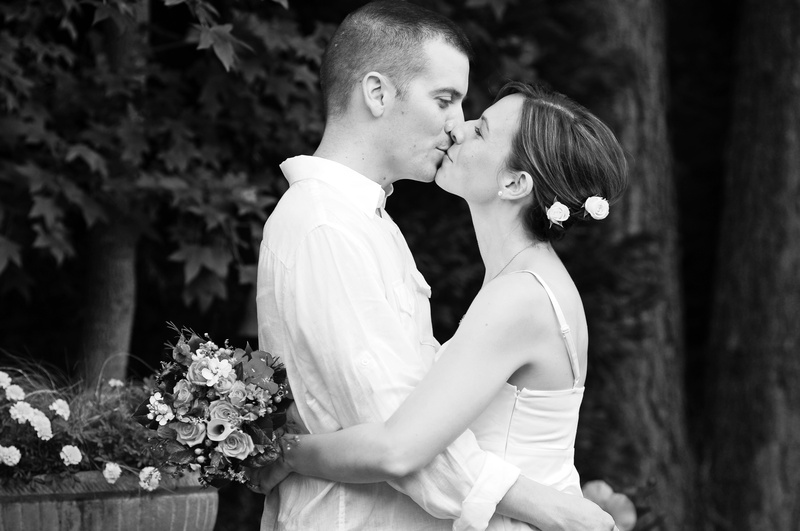 chris-and-rachel-196bw_3765018624_o