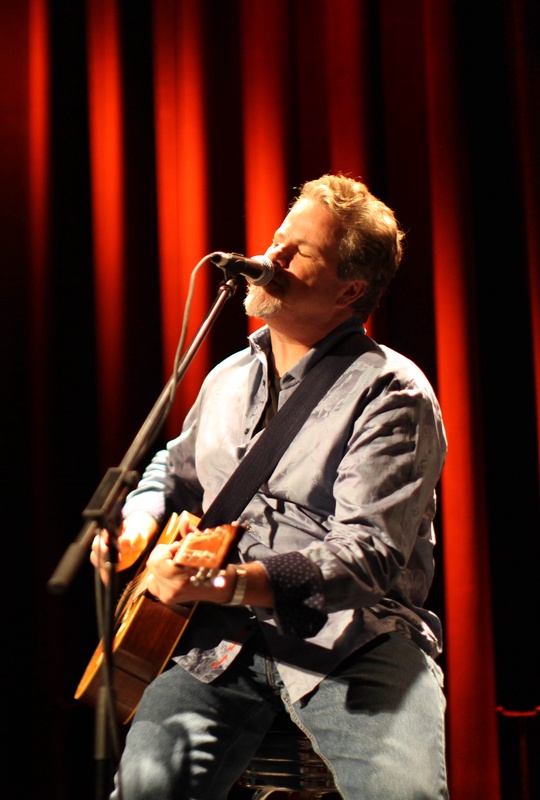 robert-earl-keen---blue-note-columbia-mo-07-nov-2009_4084574057_o